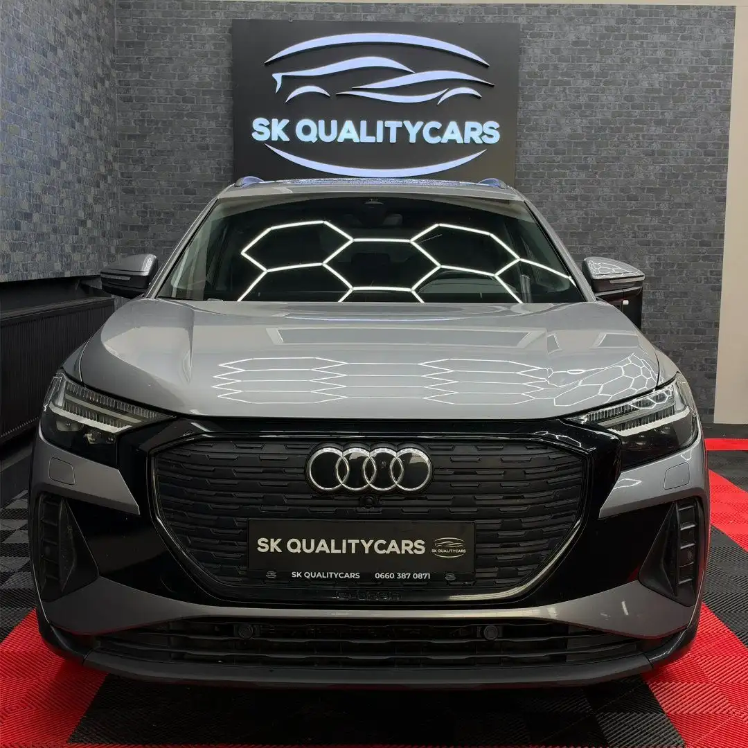 Audi Q4 e-tron Q4 50 e-tron quattro Grau - 2