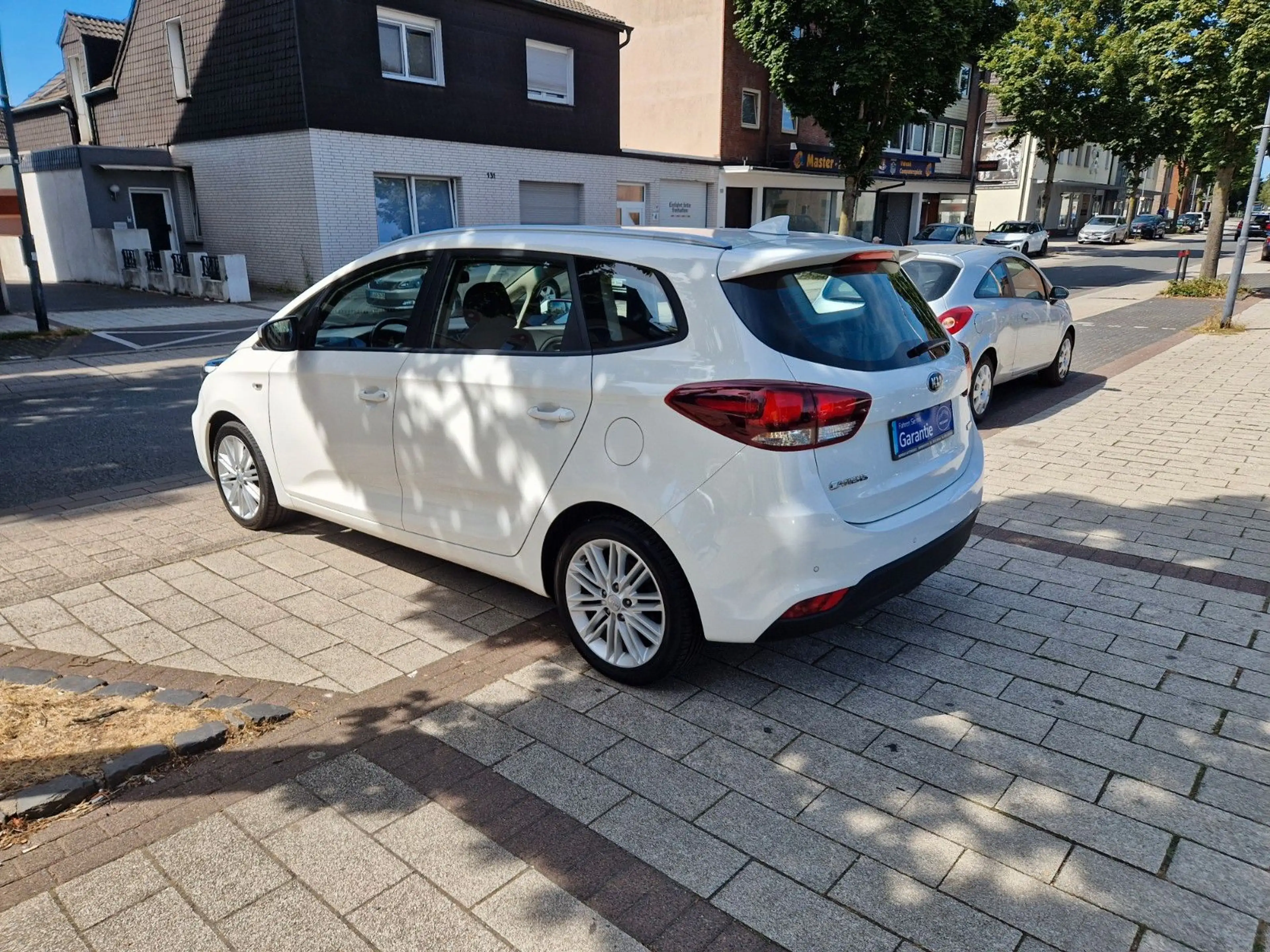 Kia Carens *2.Hand*Navi*Cam*7-SItzer*Temp*Wenig/KM — photo 7