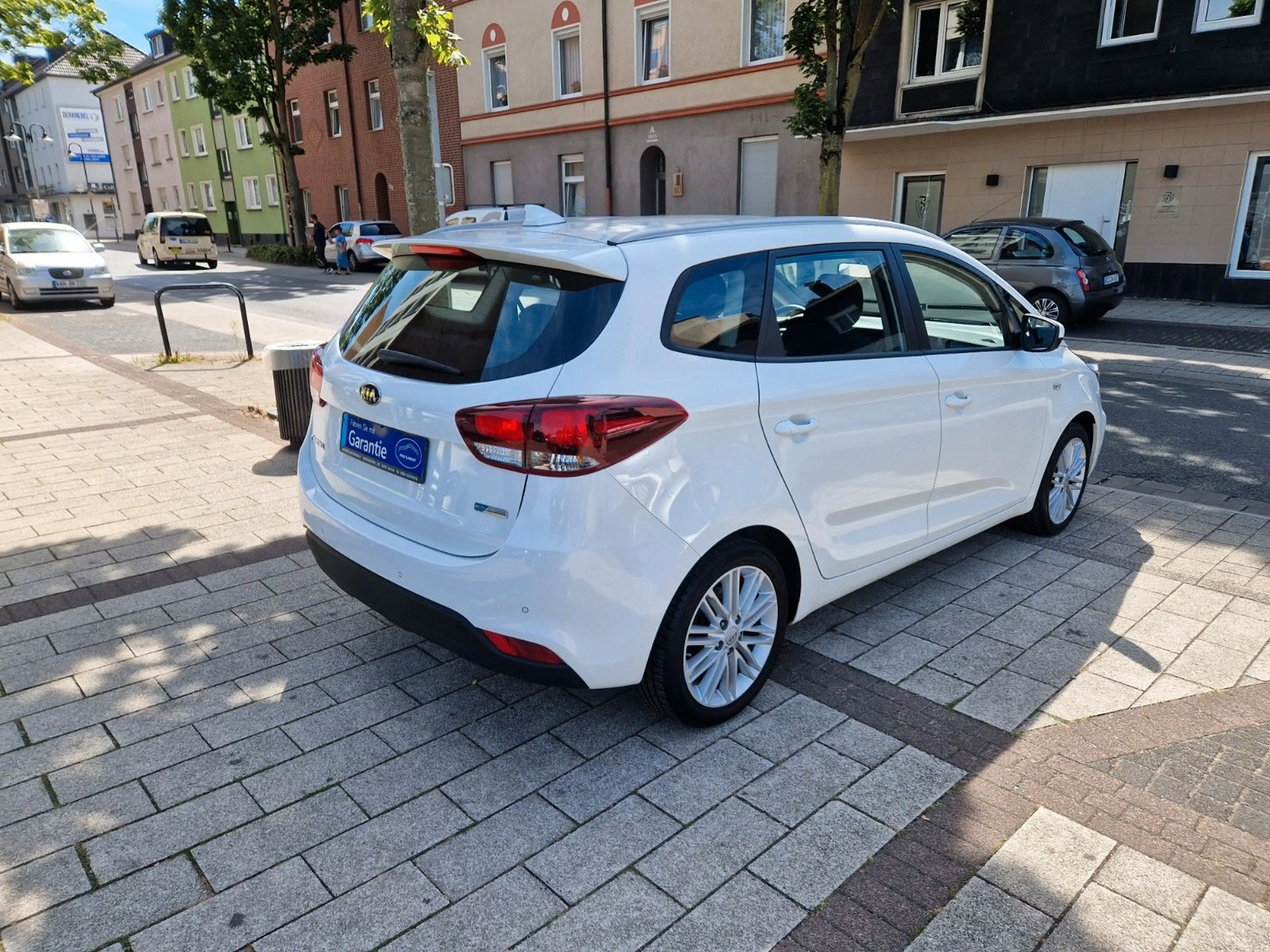 Kia Carens *2.Hand*Navi*Cam*7-SItzer*Temp*Wenig/KM — photo 5