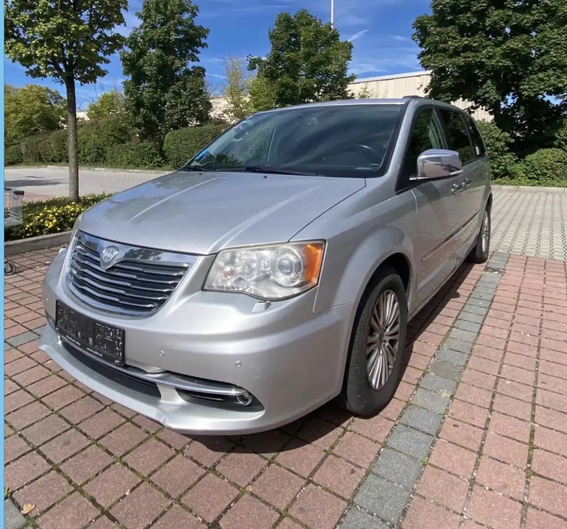 Lancia Voyager 2,8 CRD Platinum - 2
