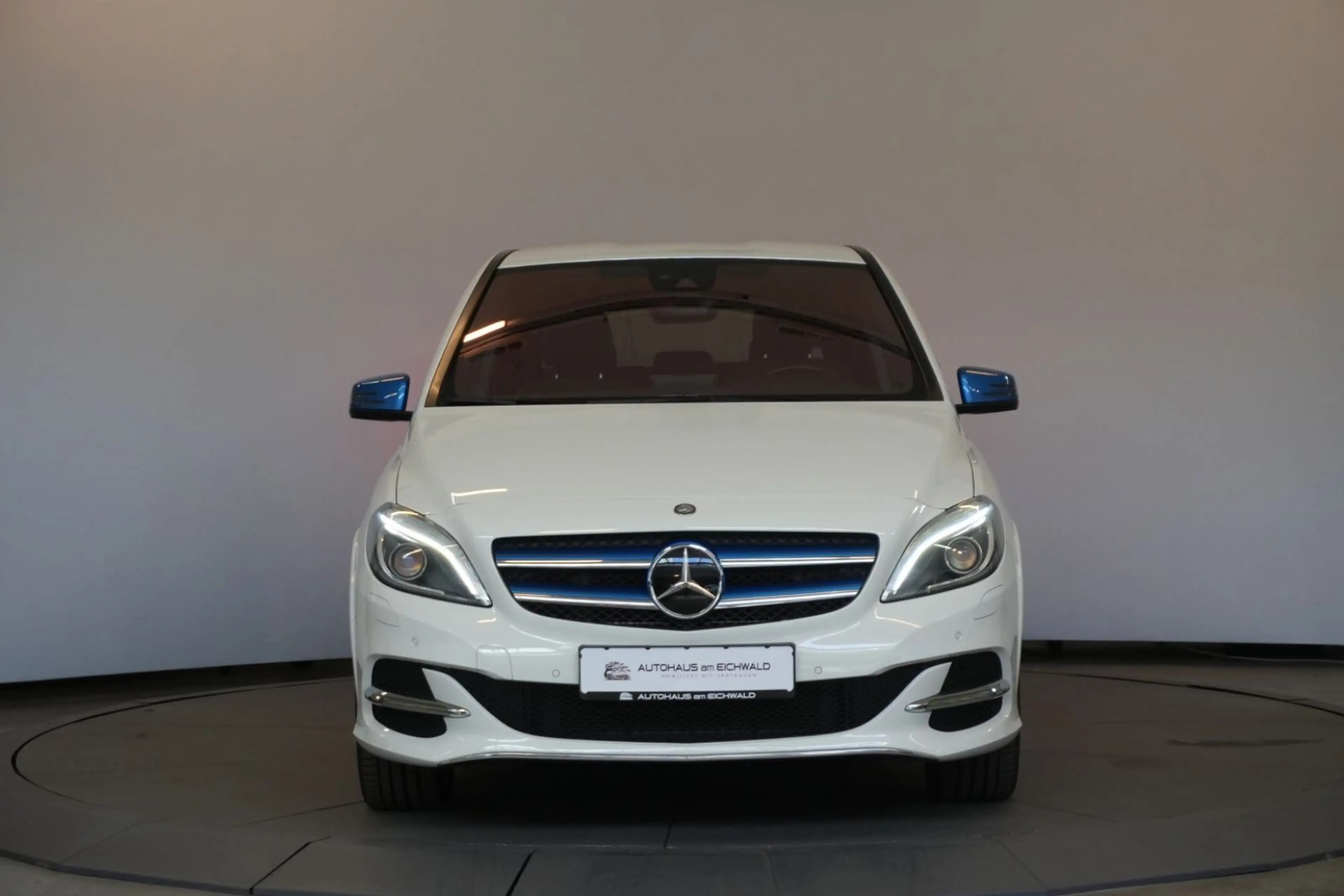 Mercedes-Benz B Electric Drive B 250 Electric Drive Standard BiXenon StzHzg — photo 8