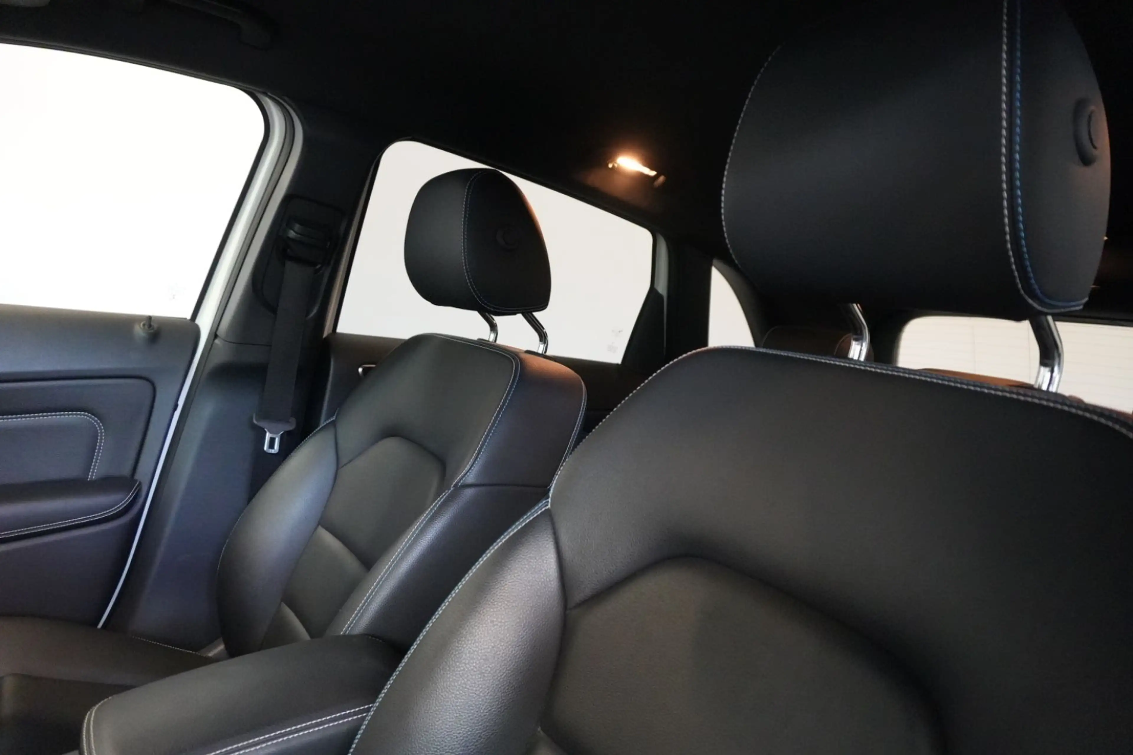 Mercedes-Benz B Electric Drive B 250 Electric Drive Standard BiXenon StzHzg — photo 12