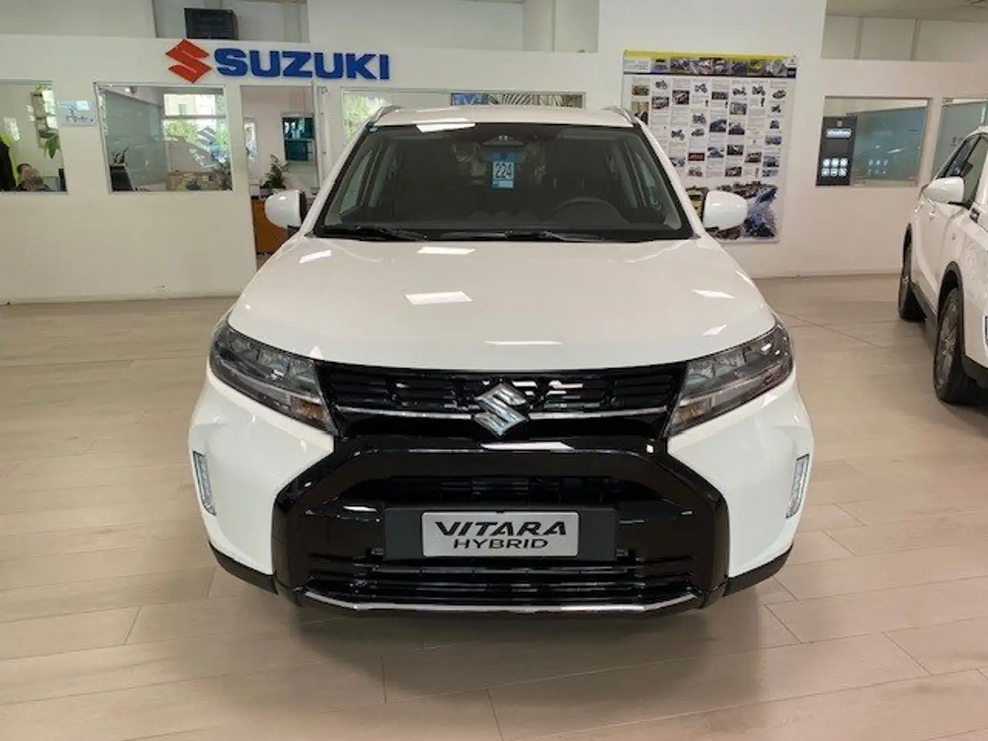 Suzuki Vitara Vitara 1.4h Cool+ 4wd allgrip 129cv Bianco - 2