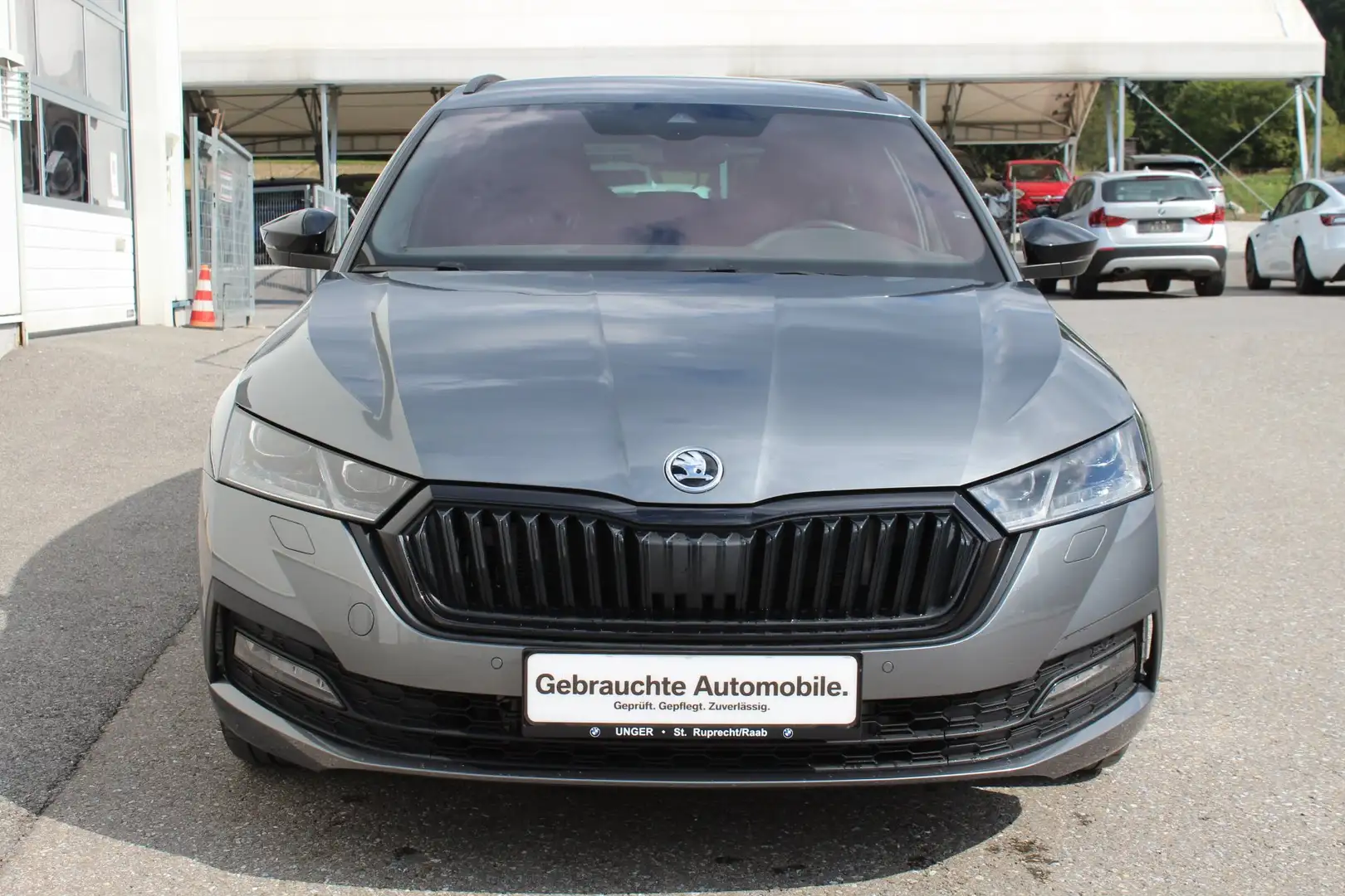 Skoda Octavia Octavia Combi 2,0 TDI 4x4 Styl Gris - 2