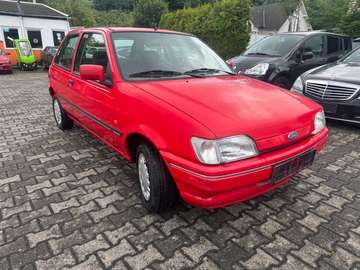 Fiesta CLX*Ford Fiesta 1.3 Automatik*1.Hand*H-Kennzeichen fähig*Scheckheft*Tüv Neu**
