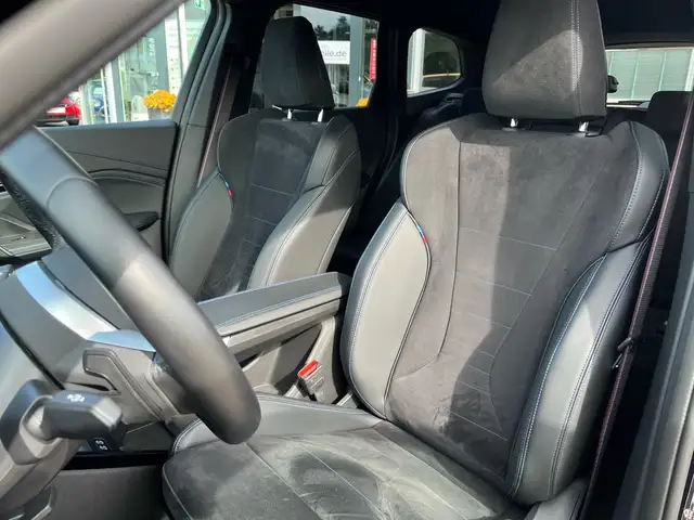 BMW Ix1 view 14