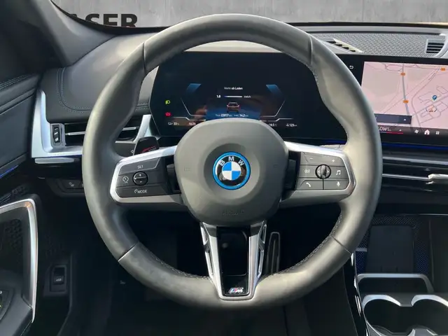 BMW Ix1 view 10