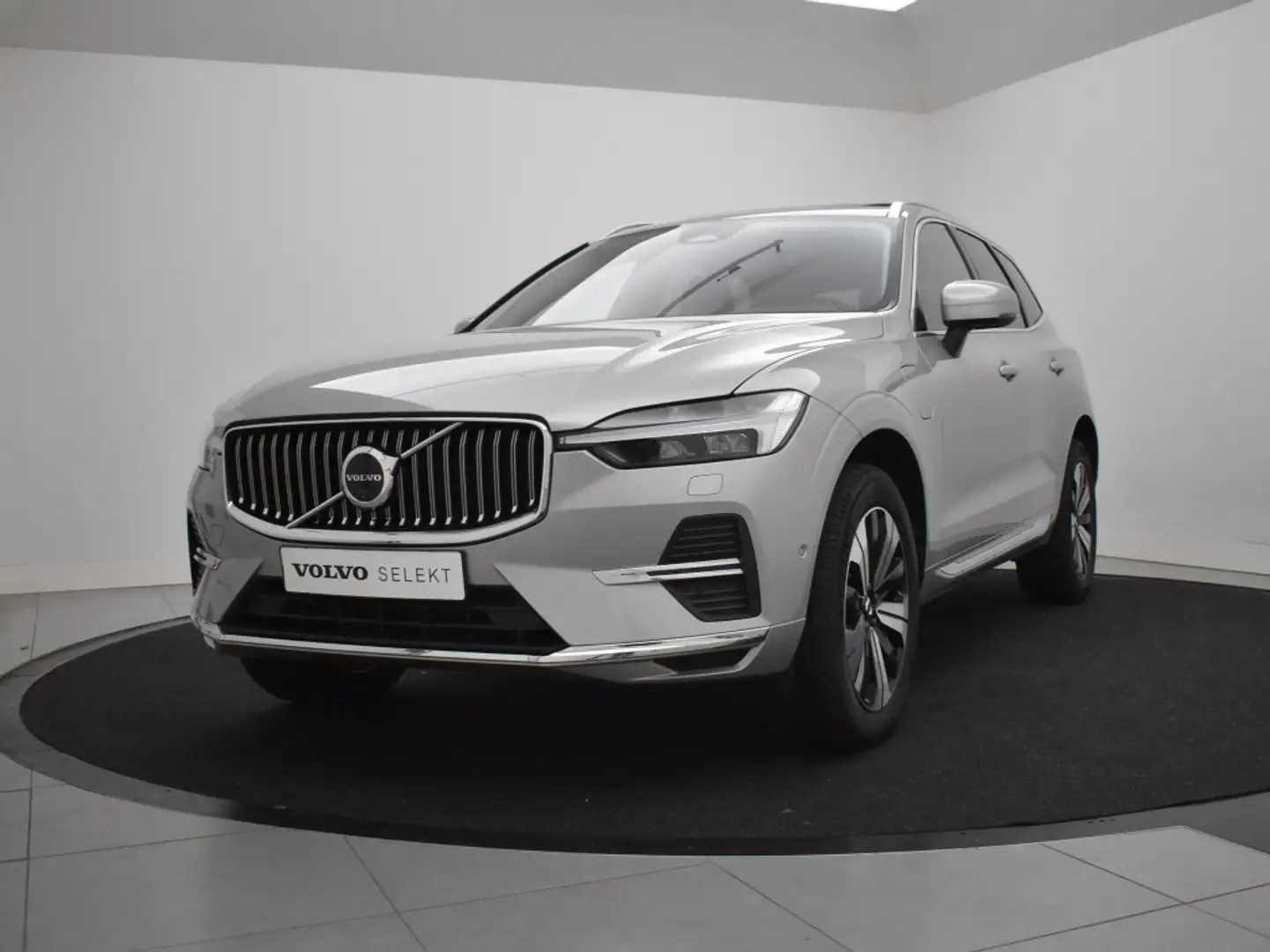 Volvo XC60 T6 PLUG-IN HYBRID PLUS BRIGHT SCHUIFDAK 360GR CAM Gris - 2