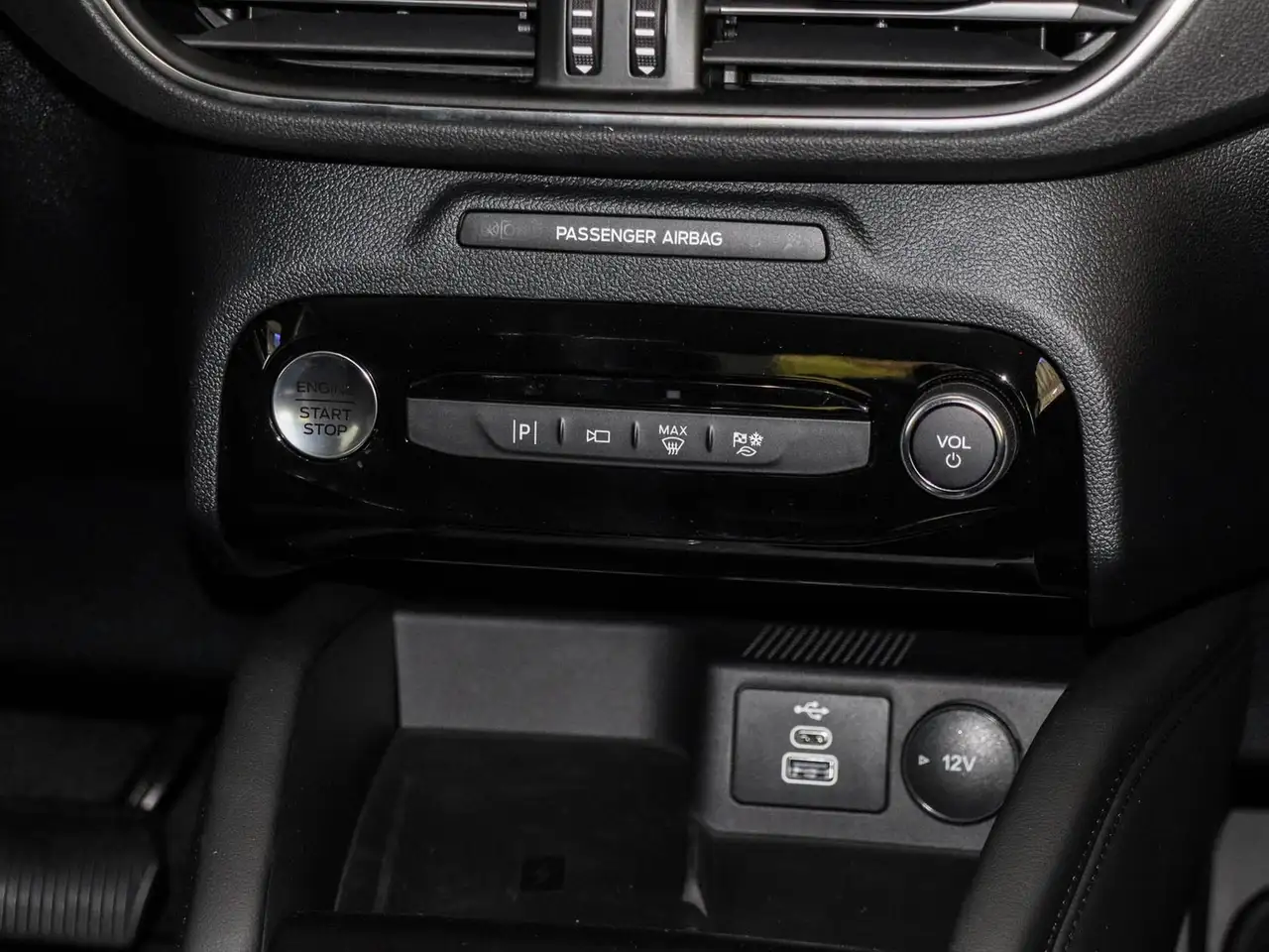 Ford Kuga Plug-In Hybrid Titanium Aktionspreis 8