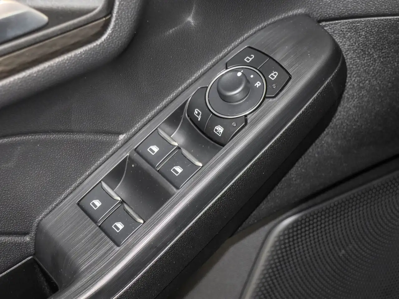 Ford Kuga Plug-In Hybrid Titanium Aktionspreis 13