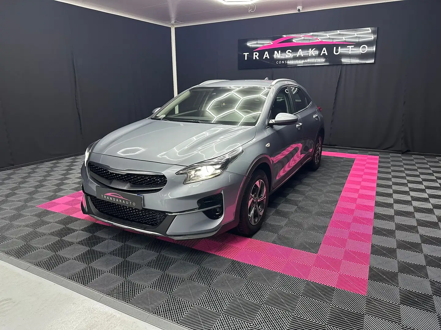 Kia XCeed 1.0 T-GDi Pure ISG/GARANTIE 12 MOIS Zilver - 2