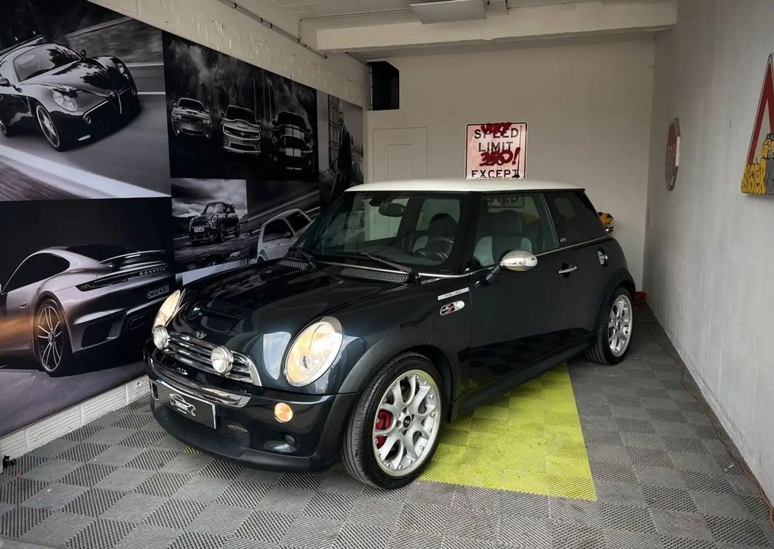 MINI One Cooper S R53 Park lane JCW 210cv Schwarz - 1