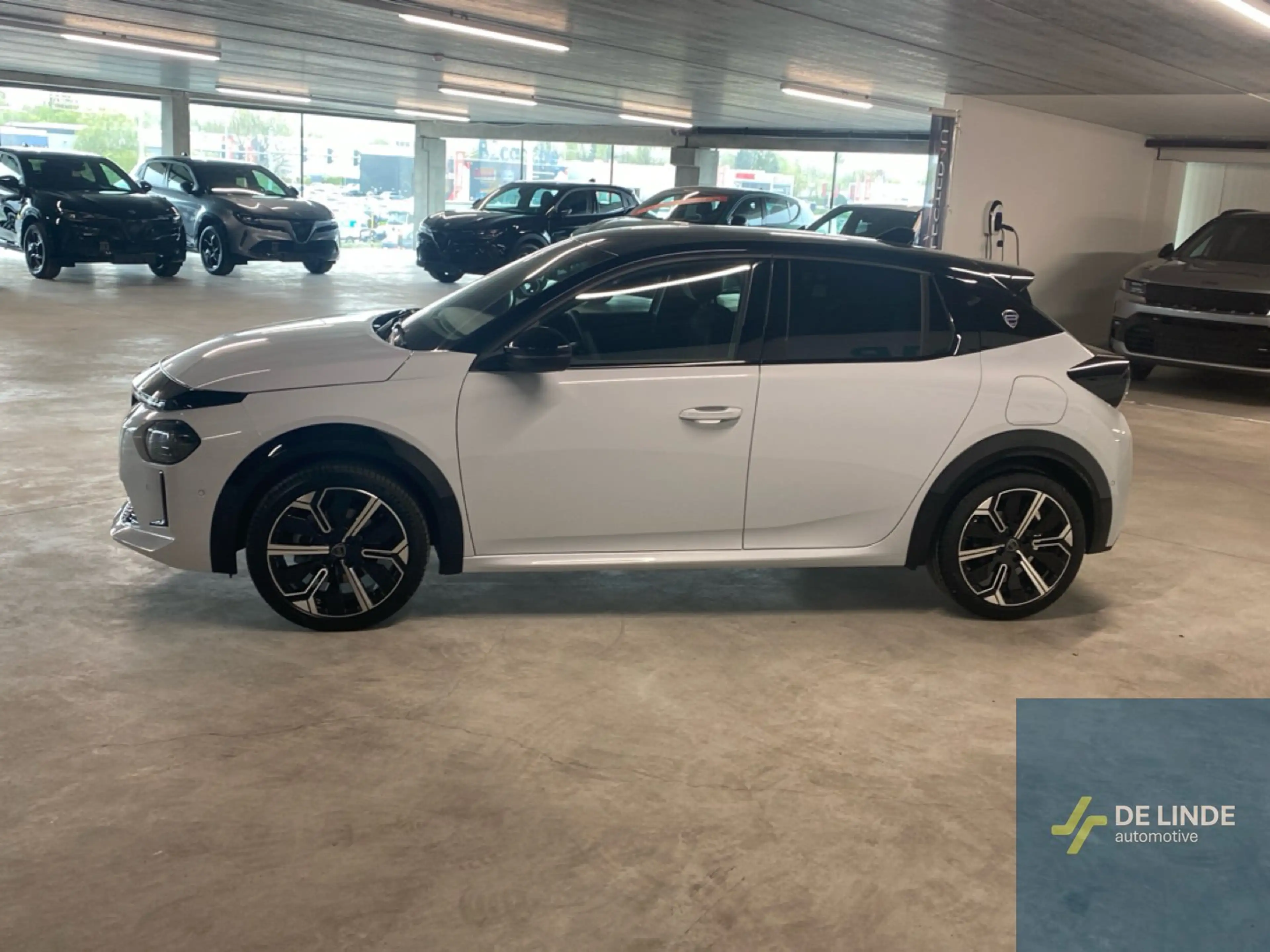 Lancia Ypsilon Turbo LX eDCT6 — photo 3