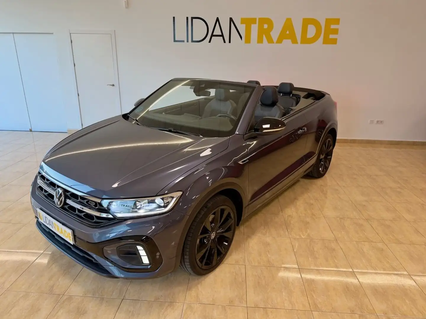 Volkswagen T-Roc Cabrio R-Line 1.5 TSI 110kW (150CV) Gris - 2