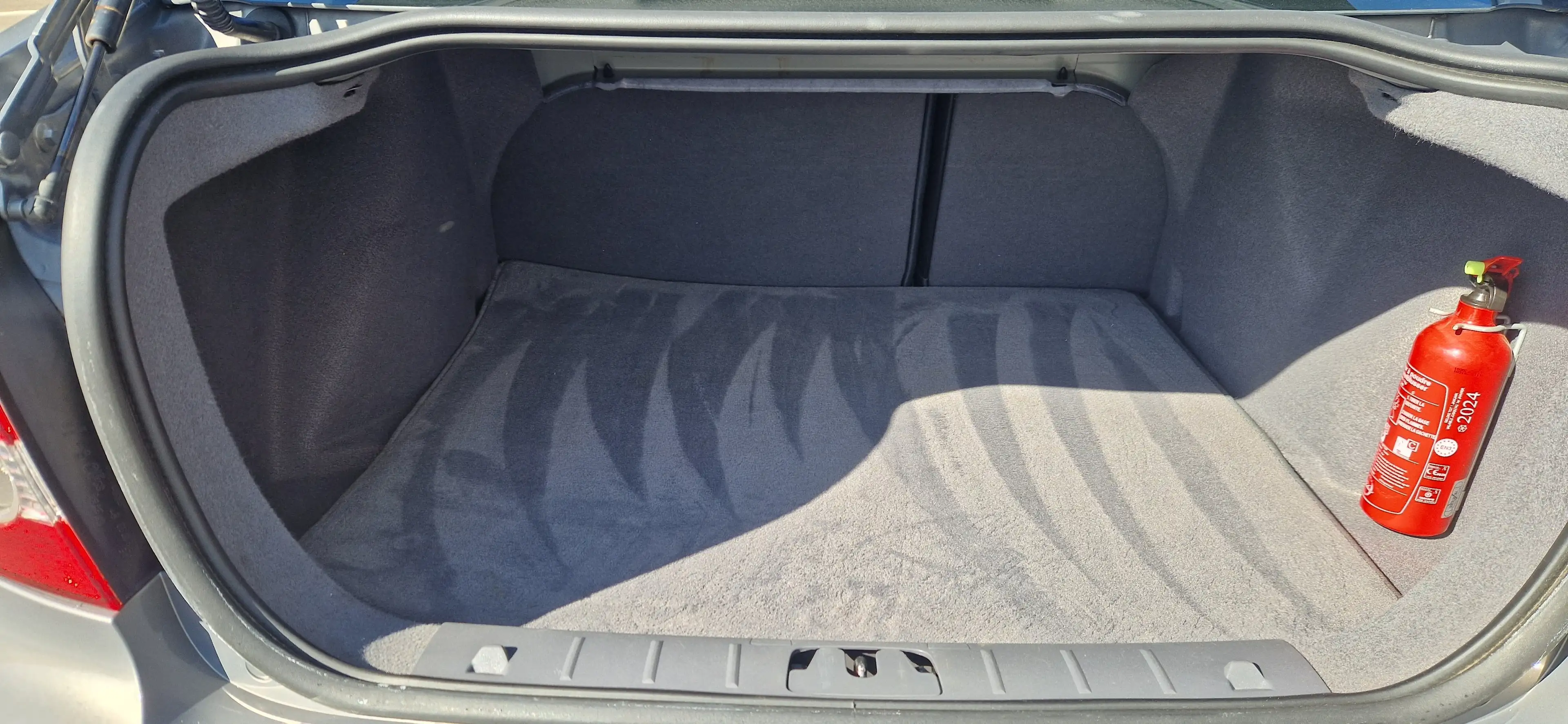 Volvo S40 II 1.6D 110ch Summum Edrive — photo 15