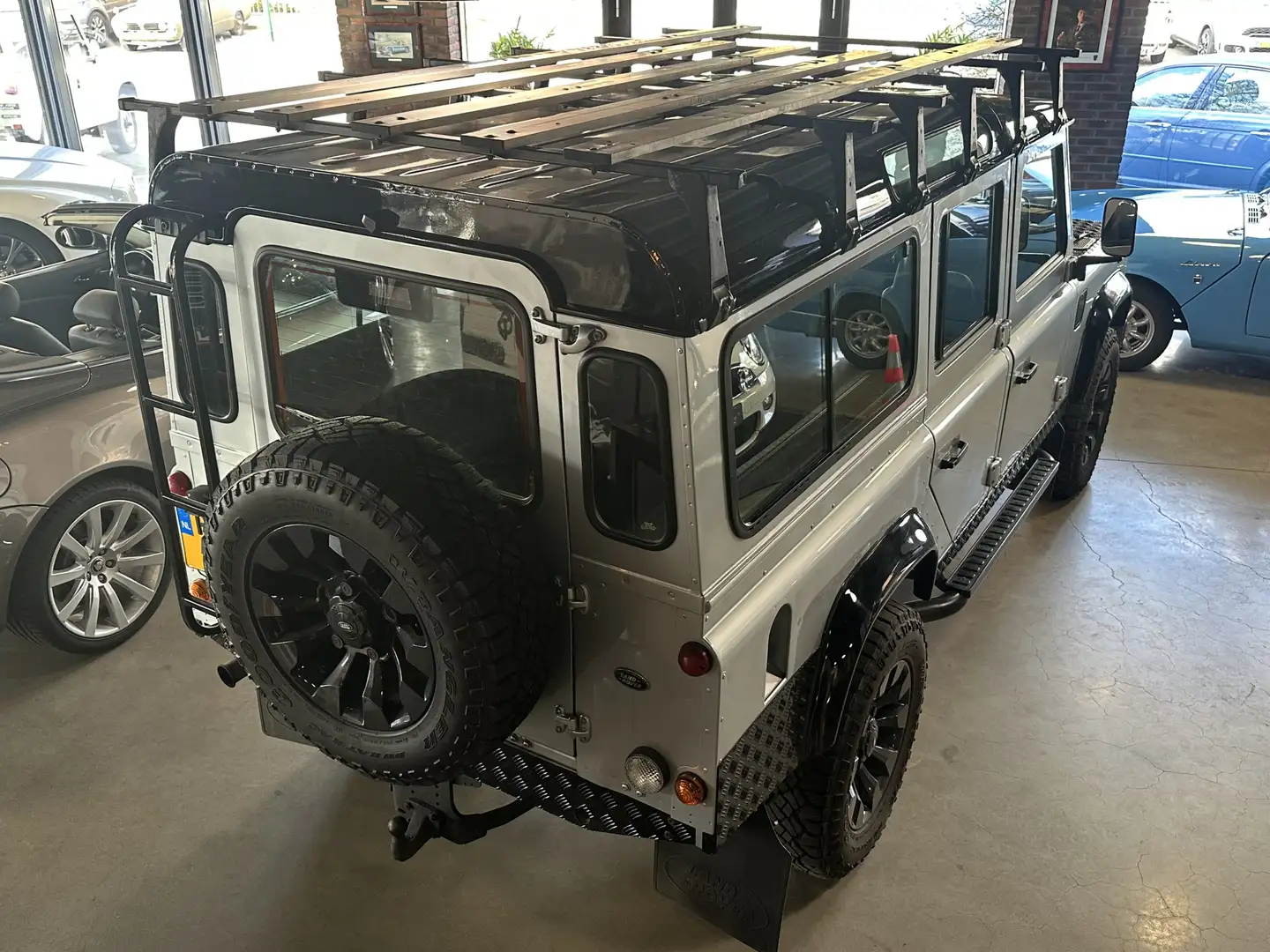 Land Rover Defender 2.5 TD5 110 SW S Gris - 2