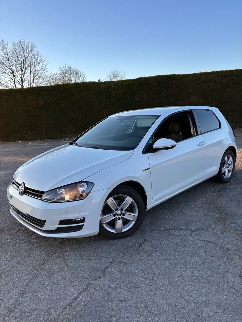 Volkswagen Golf 1.6 TDI 110 BlueMotion Technology FAP Lounge - 1
