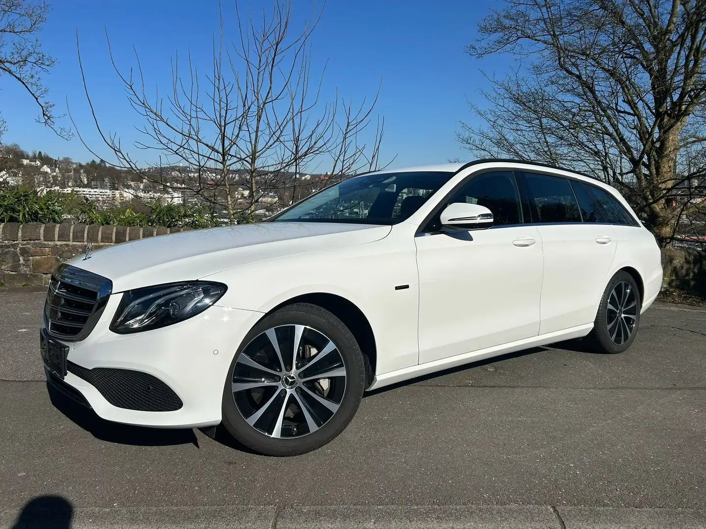 Mercedes-Benz E 300 de T 9G-TRONIC LED/Navi/Standheizung/Alu18" Blanc - 1