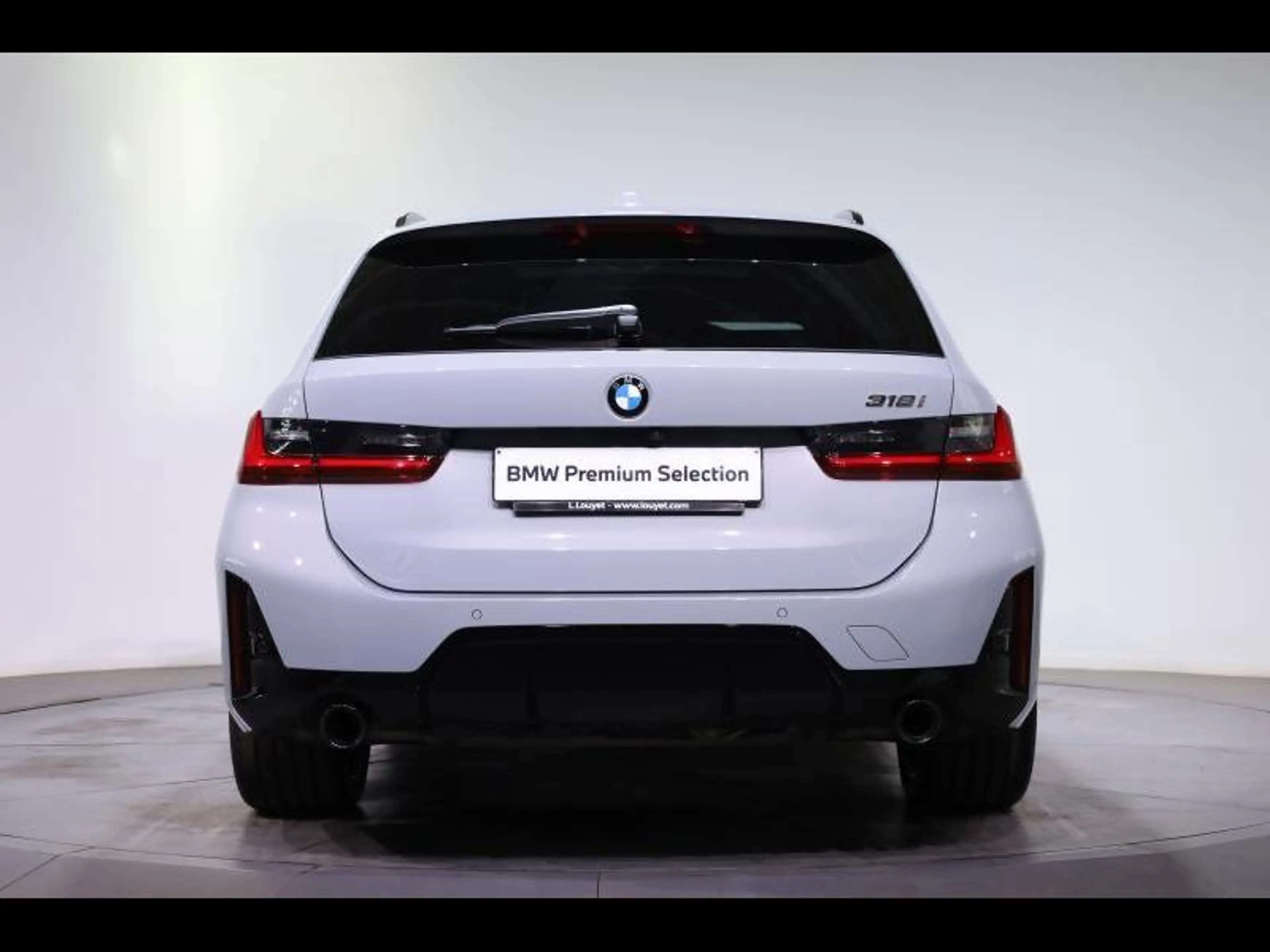 BMW 318 i Touring Kit M Sport — photo 4