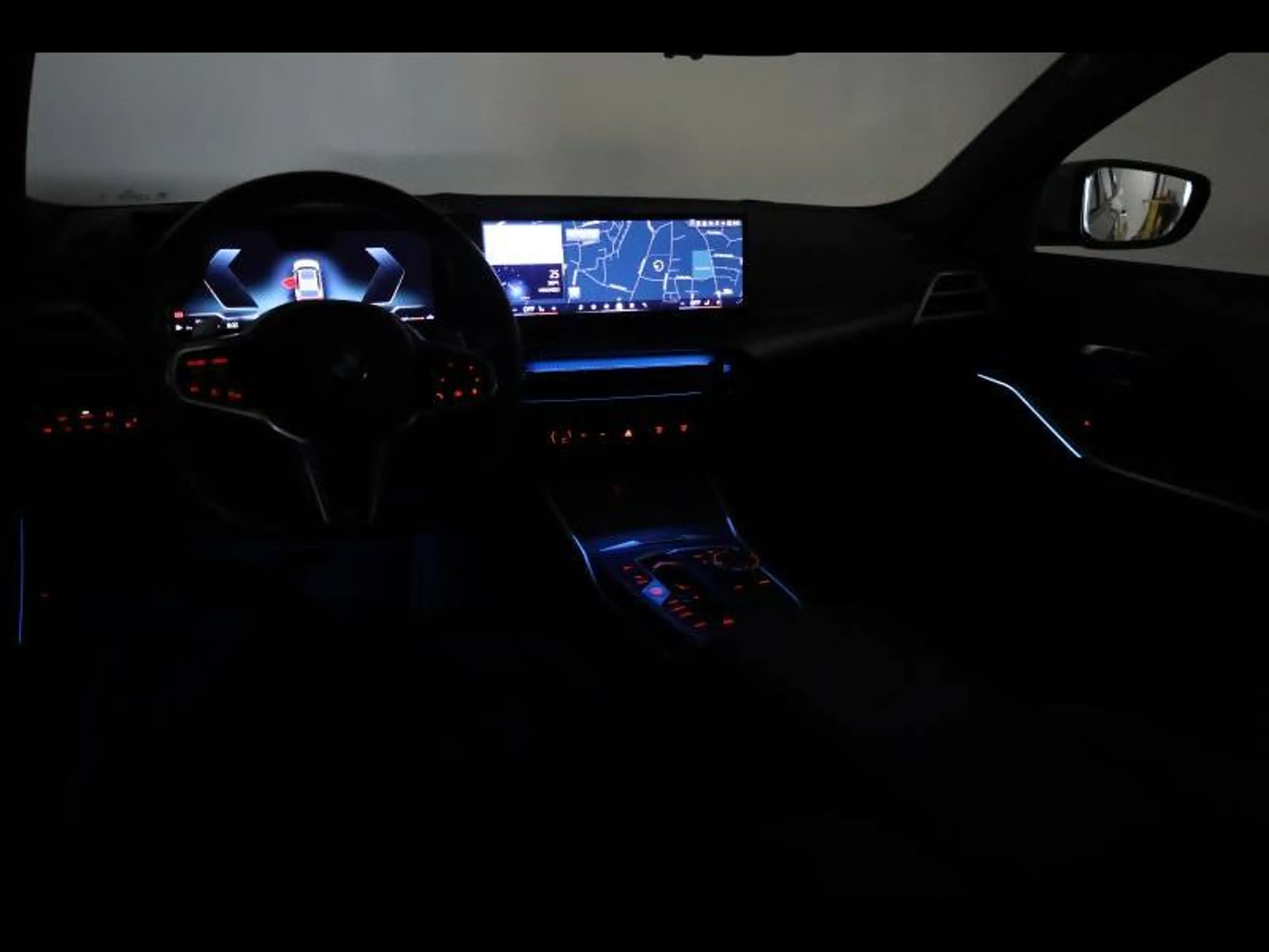 BMW 318 i Touring Kit M Sport — photo 12
