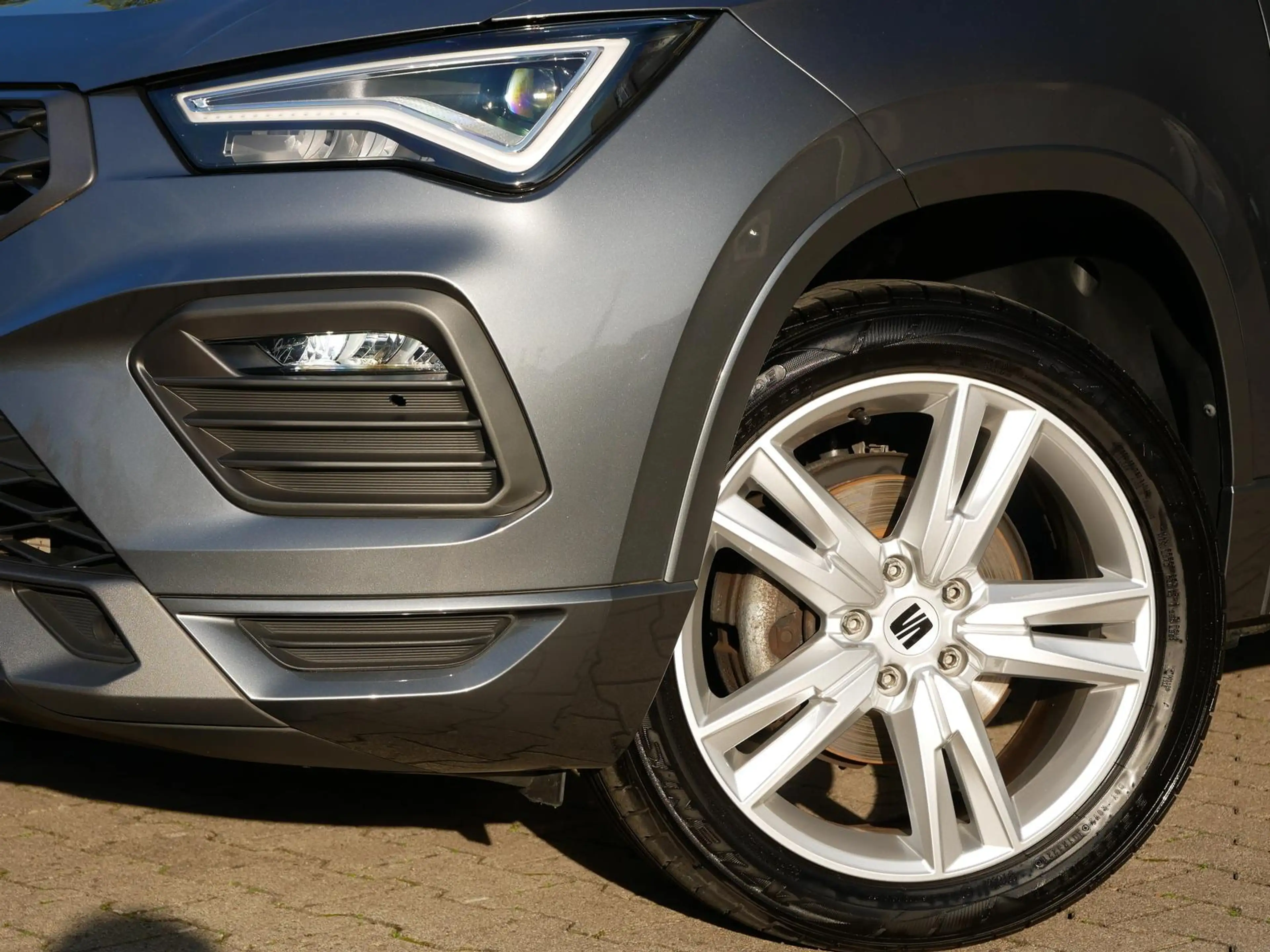 SEAT Ateca 1.5 TSI DSG FR AHK+SHZ+KAMERA+NAVI — photo 3