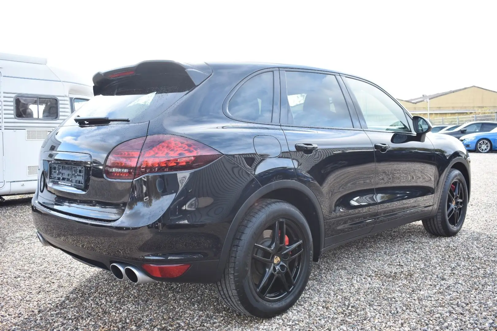 Porsche Cayenne Turbo 1.Hand Burmester Neuwagenzustand Schwarz - 2