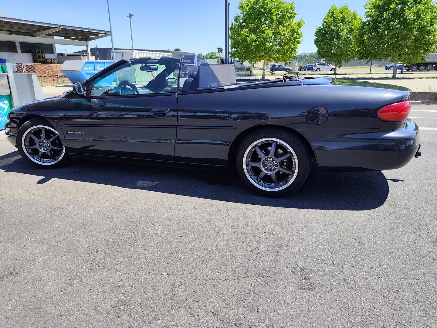 Chrysler Stratus Stratus Cabrio 2,5 LX Aut.klima ,öamtc Pickerl, Schwarz - 1