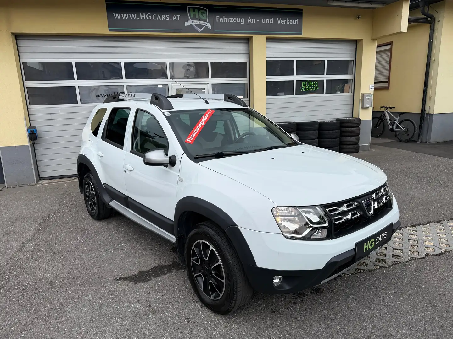 Dacia Duster Urban Explorer 4x4 *AHK*NAVI*Sitzheizung*16"NEU* Weiß - 1