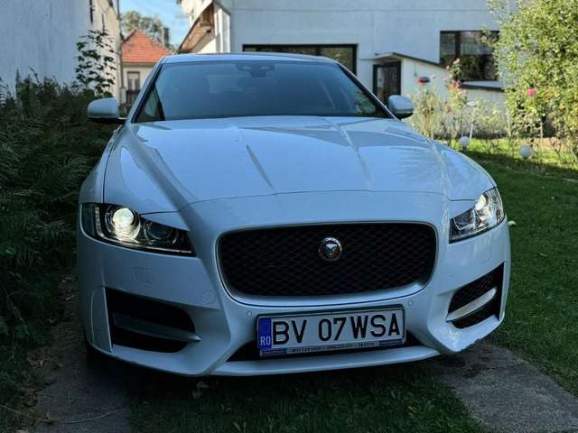 Imagine Jaguar XF XF 20d Aut. R-Sport Ingenium Edition