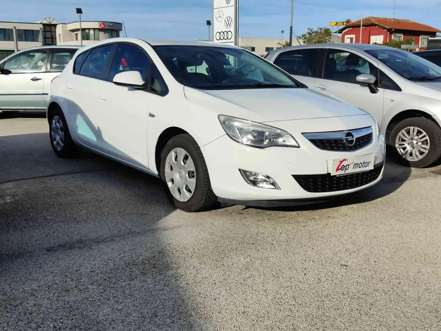 Opel Astra 1.4 100CV 5 porte GPL Elective Bianco - 2