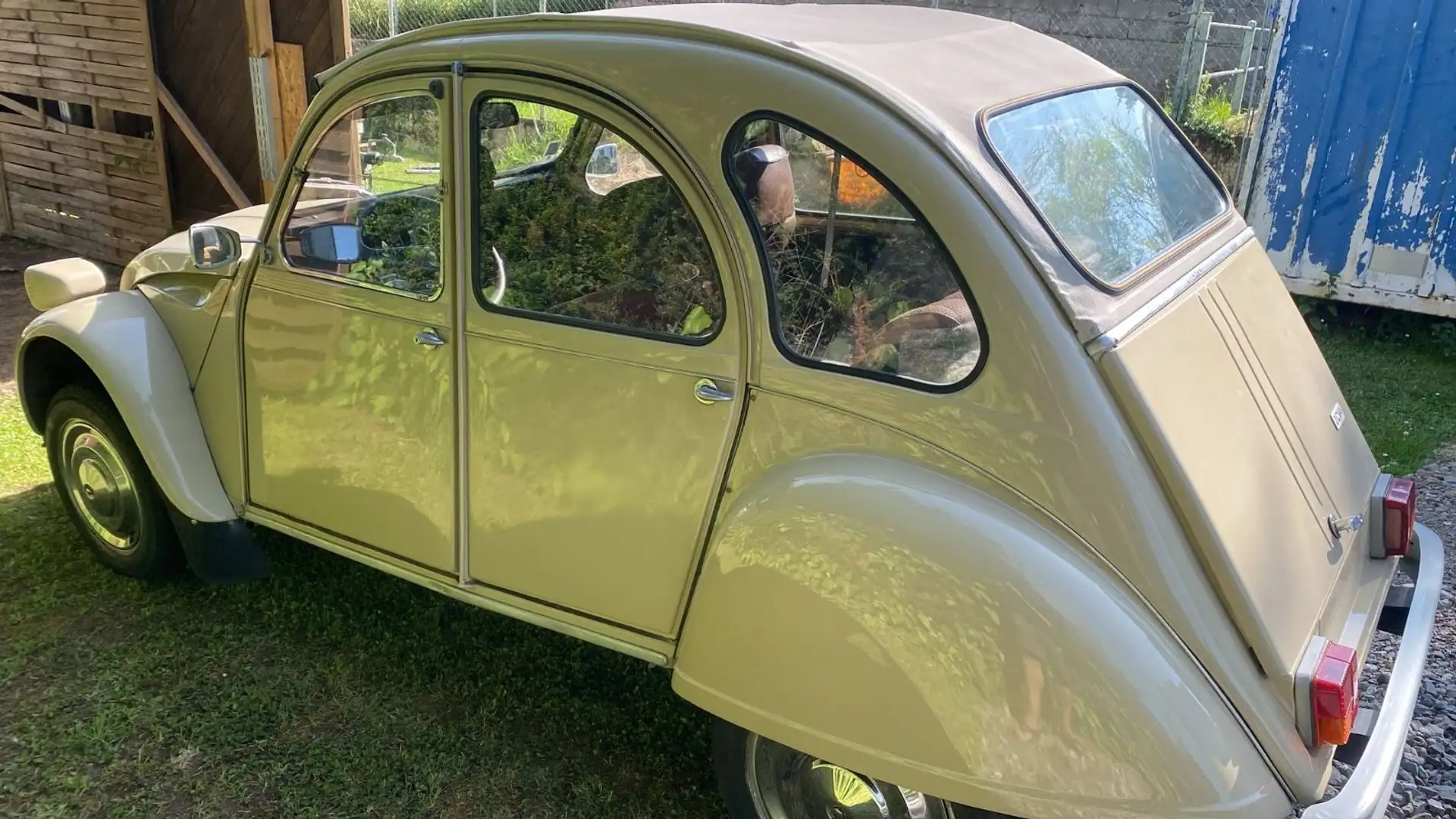 Citroen 2CV 4 Sammlerzustand Ente TÜV NEU Oldtimer Beige - 2
