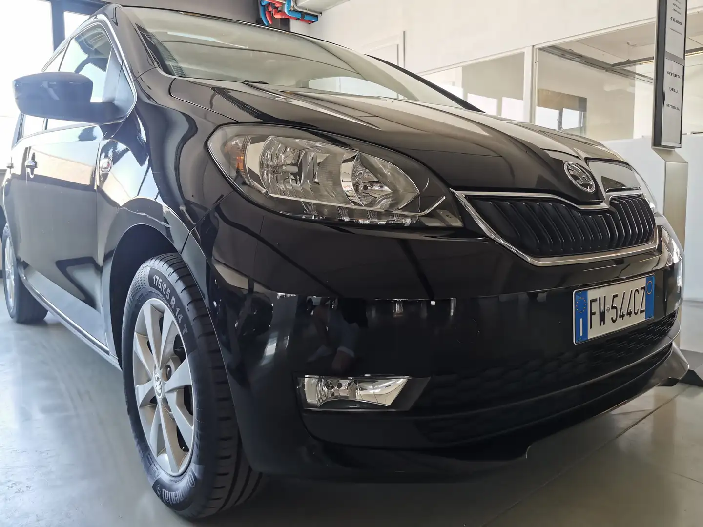 Skoda Citigo Citigo 5p 2018 5p 1.0 mpi Ambition 75cv asg my19 Nero - 2