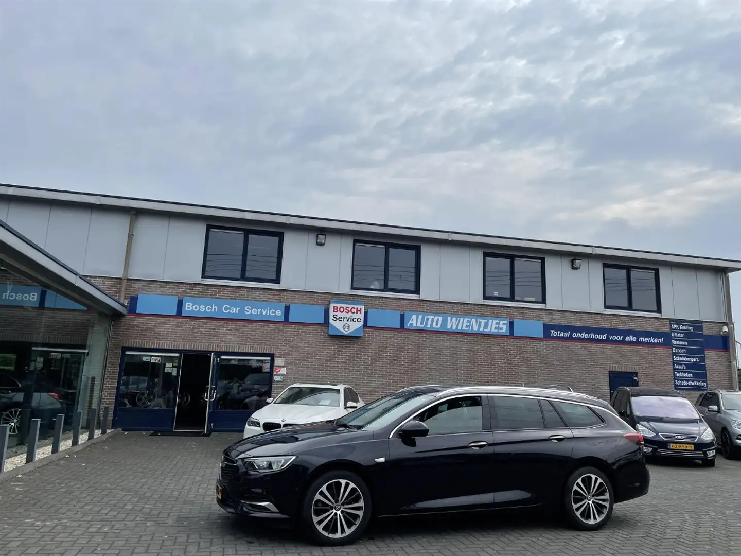 Opel Insignia Sports Tourer 1.5 Turbo 121kw | Business Executive Blauw - 1