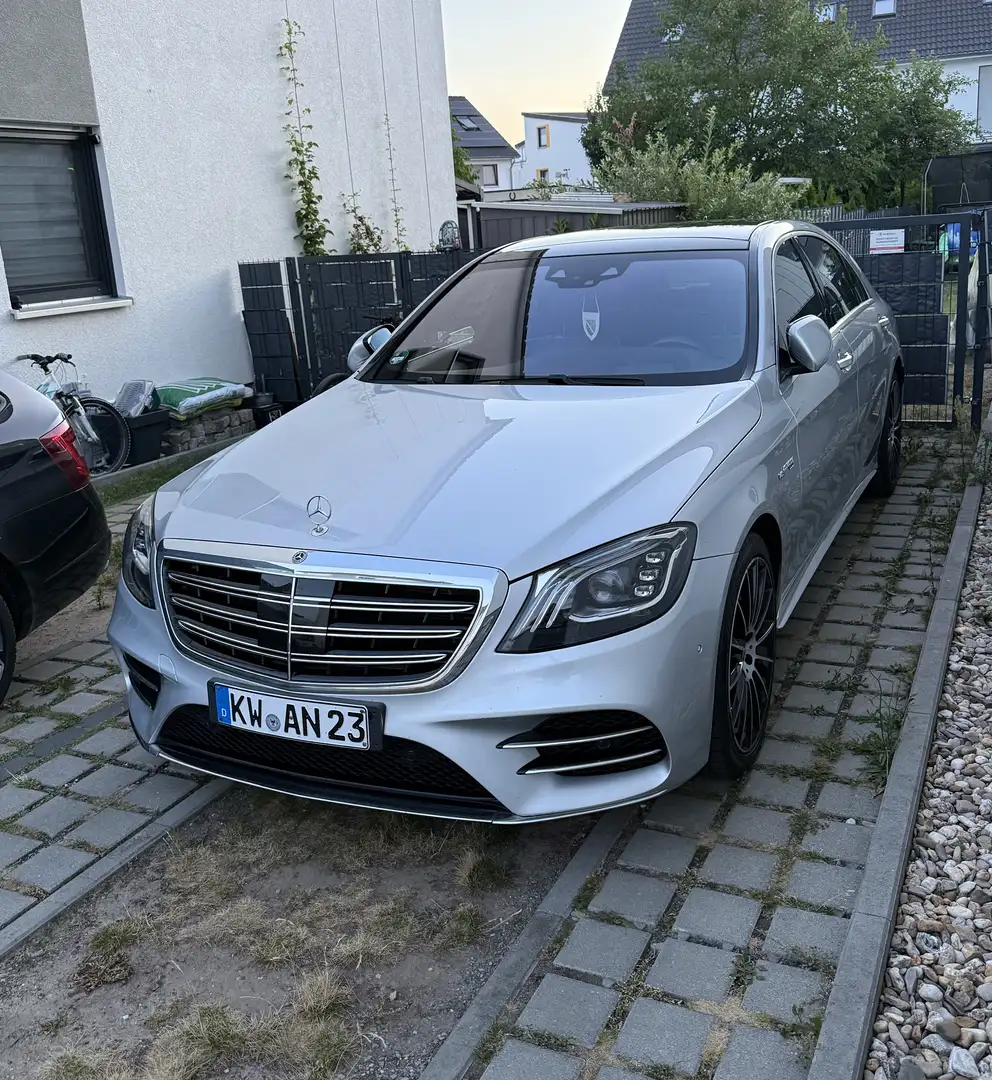 Mercedes-Benz S 560 E S 560 4Matic L (222.186) Grau - 1