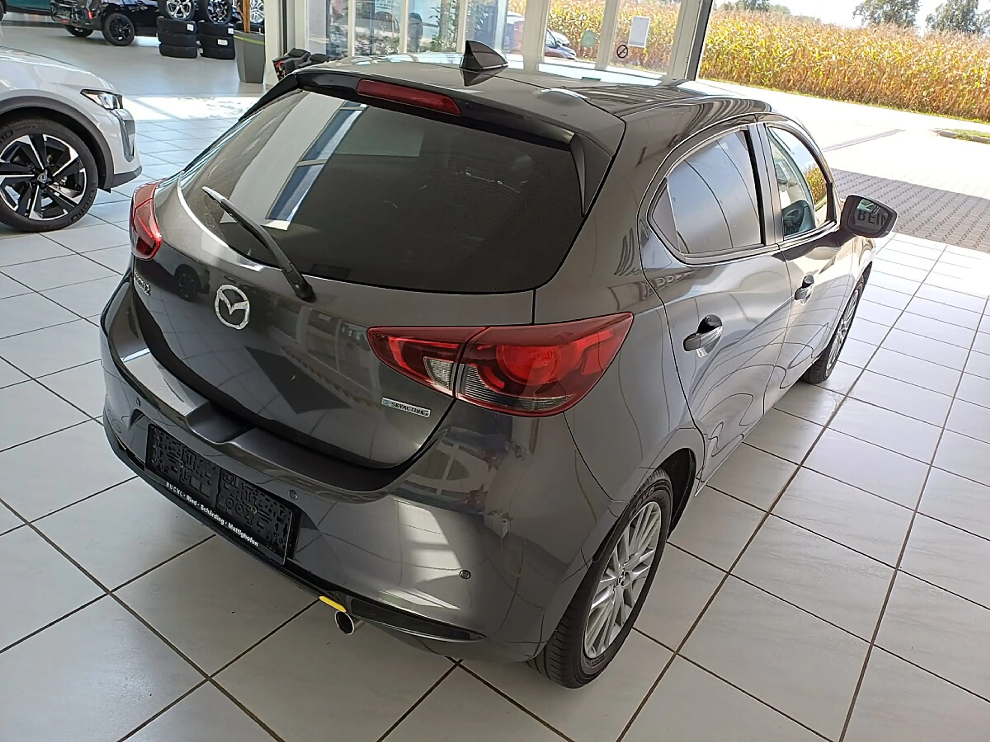 Mazda 2 Mazda2 e-Skyactiv G90 Exclusive Line — photo 10