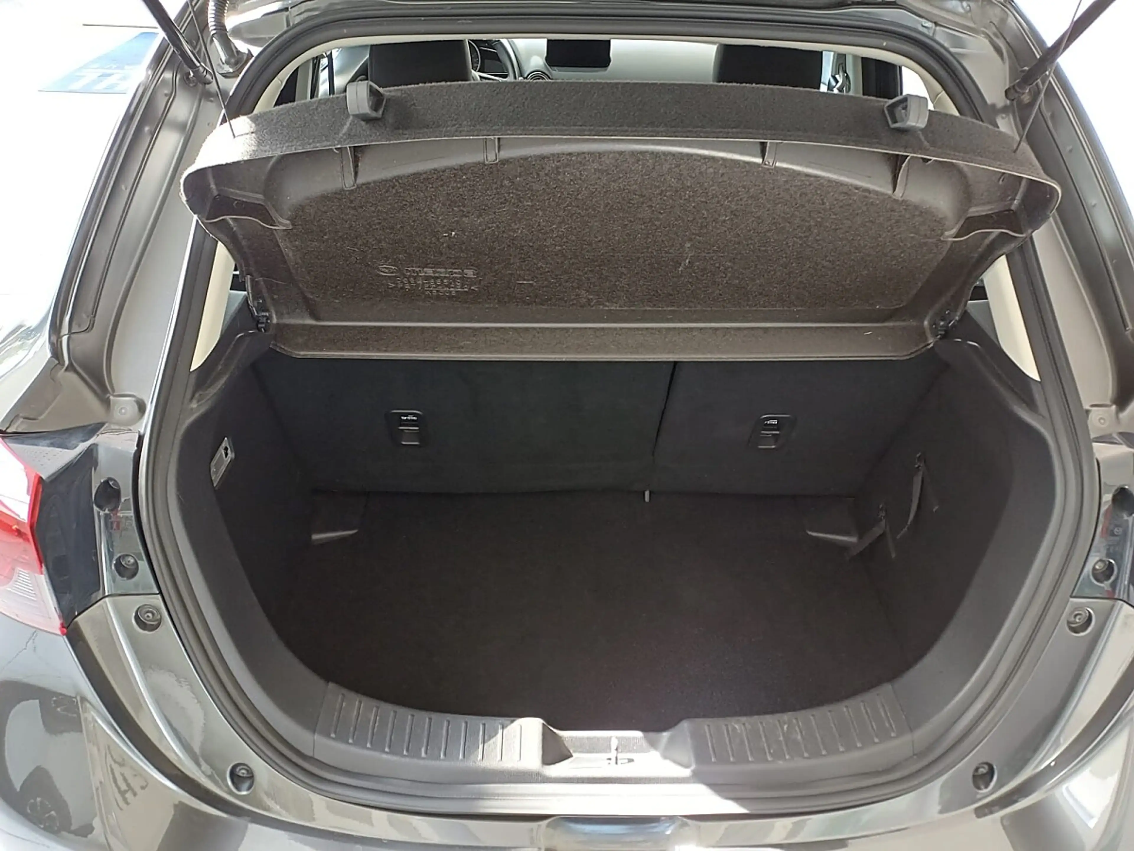 Mazda 2 Mazda2 e-Skyactiv G90 Exclusive Line — photo 7