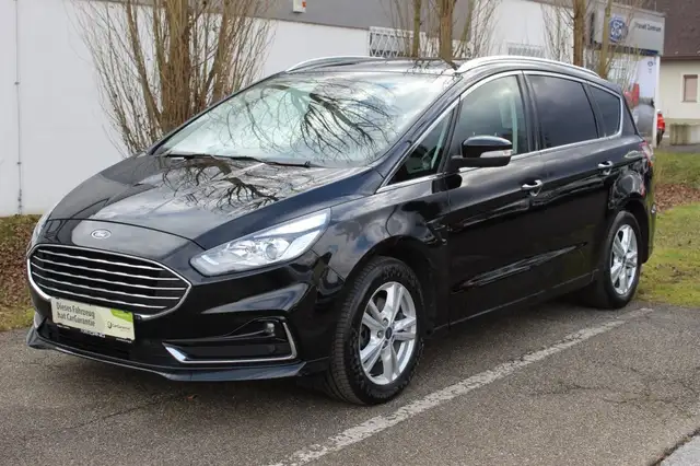 Ford S-Max Titanium 2.0TDCI 150PS 7-Sitzer Automatik