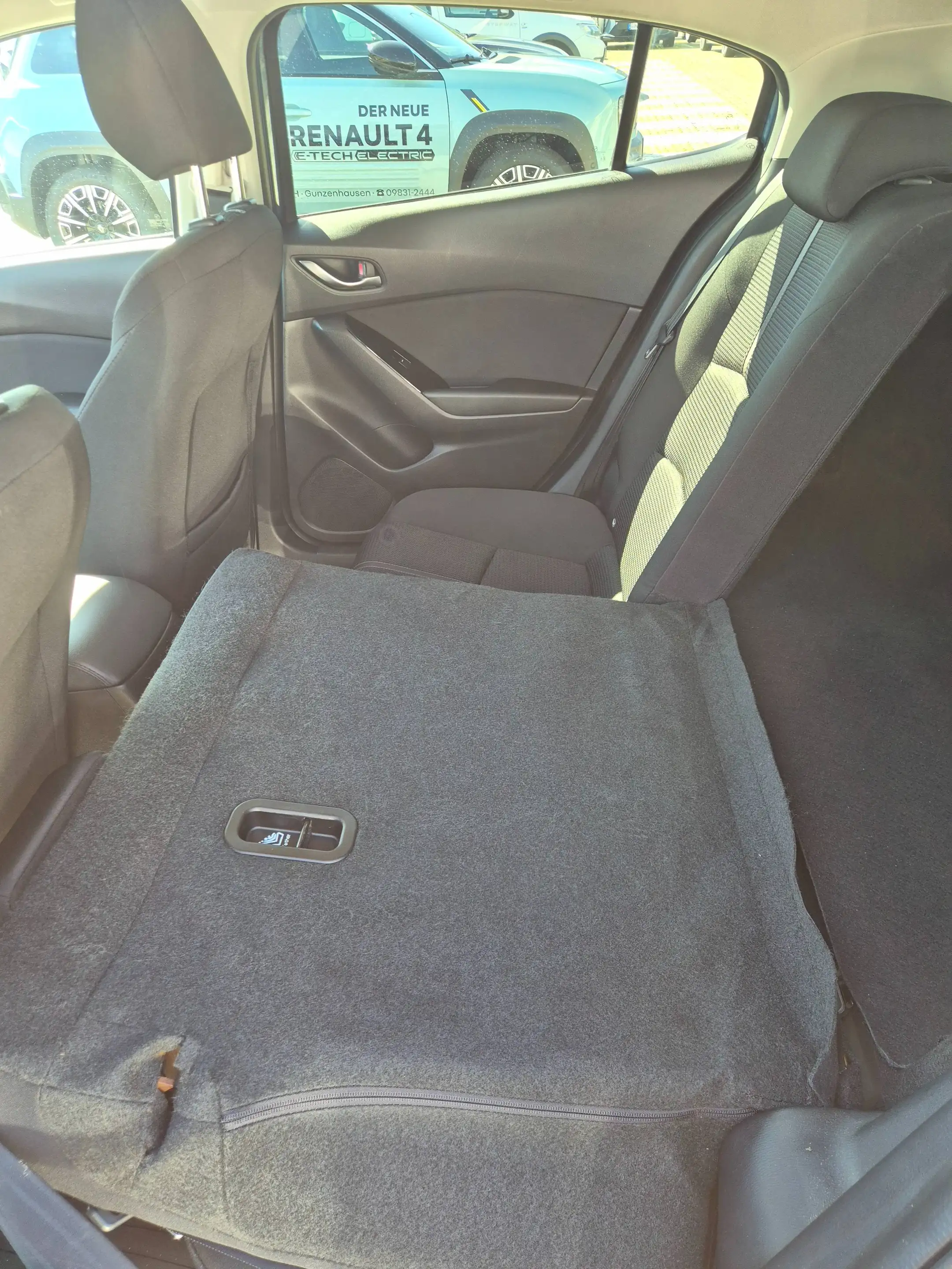 Mazda 3 Exclusive-Line 2.0 SKYACTIV-G 120 — photo 15