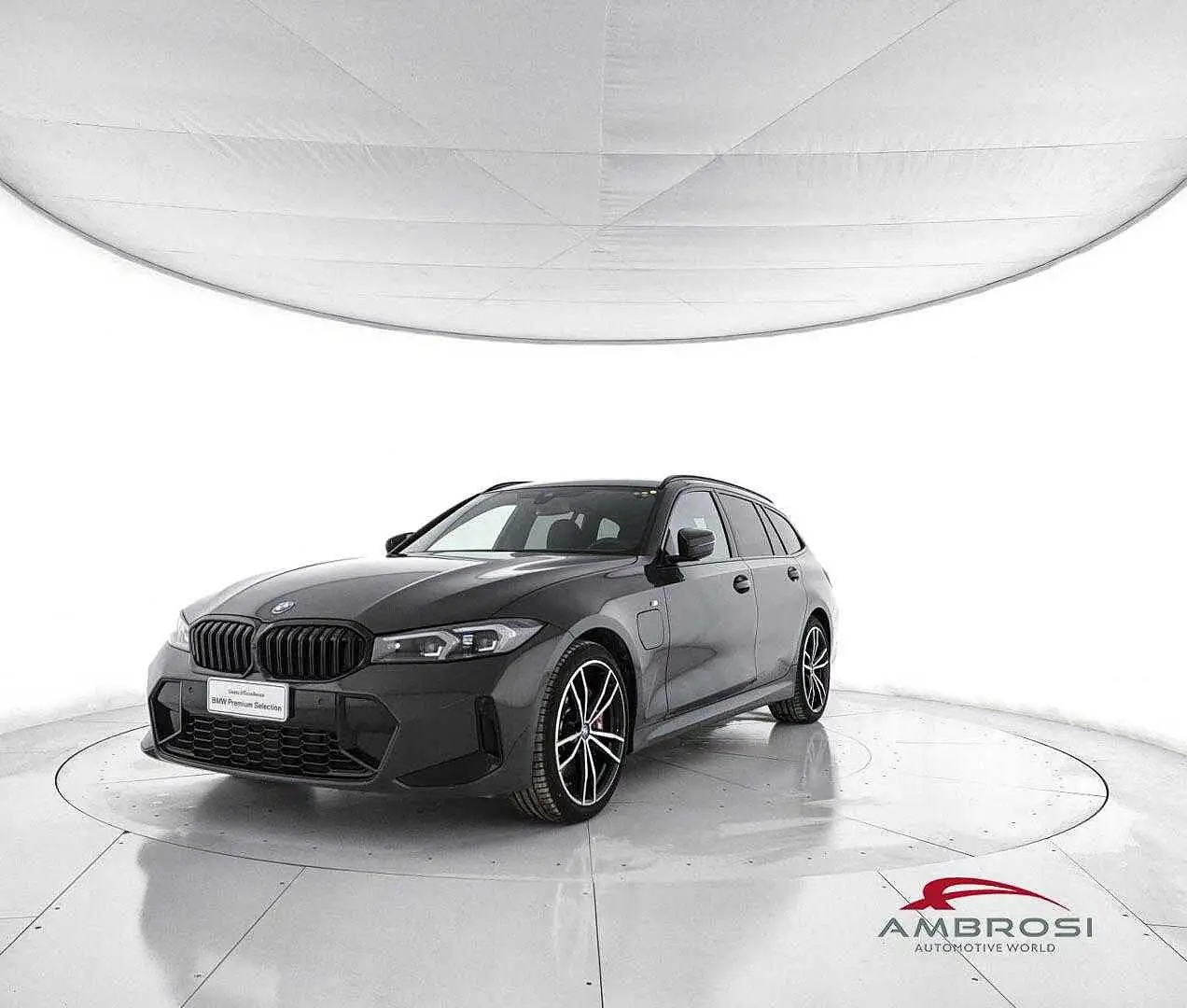 BMW 330 Touring 330e Msport auto Grigio - 1