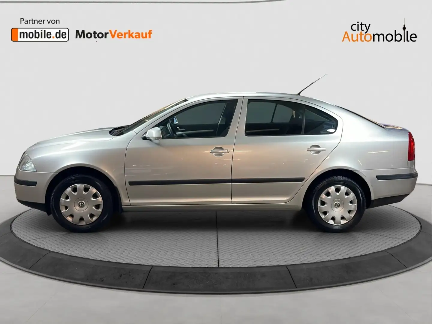 Skoda Octavia Lim. Ambiente/Klimaanlage/SHZ/PDC Silber - 2