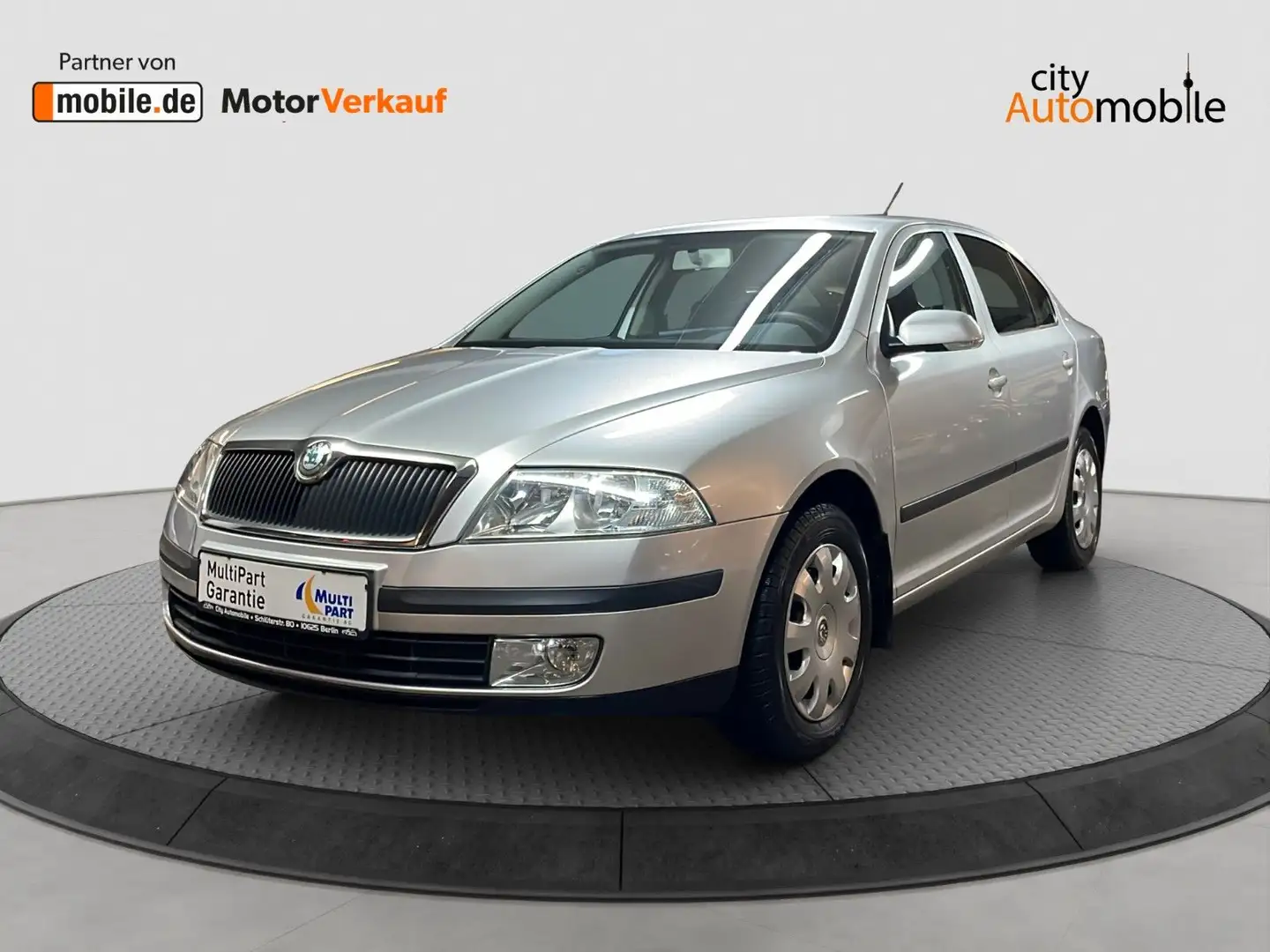 Skoda Octavia Lim. Ambiente/Klimaanlage/SHZ/PDC Silber - 1
