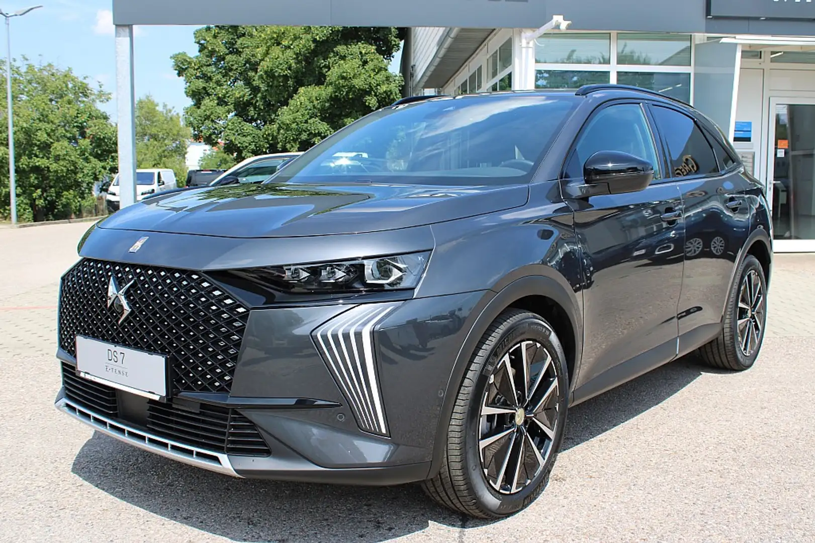 DS Automobiles DS 7 Crossback DS7 PHEV AWD 300 Edition France Gris - 1