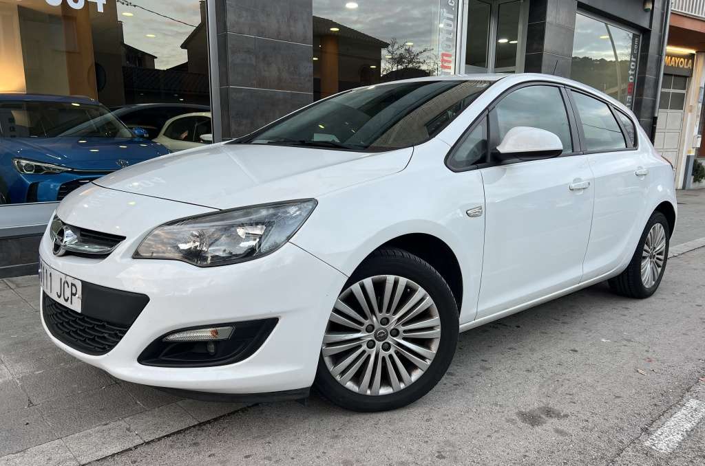 Opel Astra 1.6 Selective - foto 1