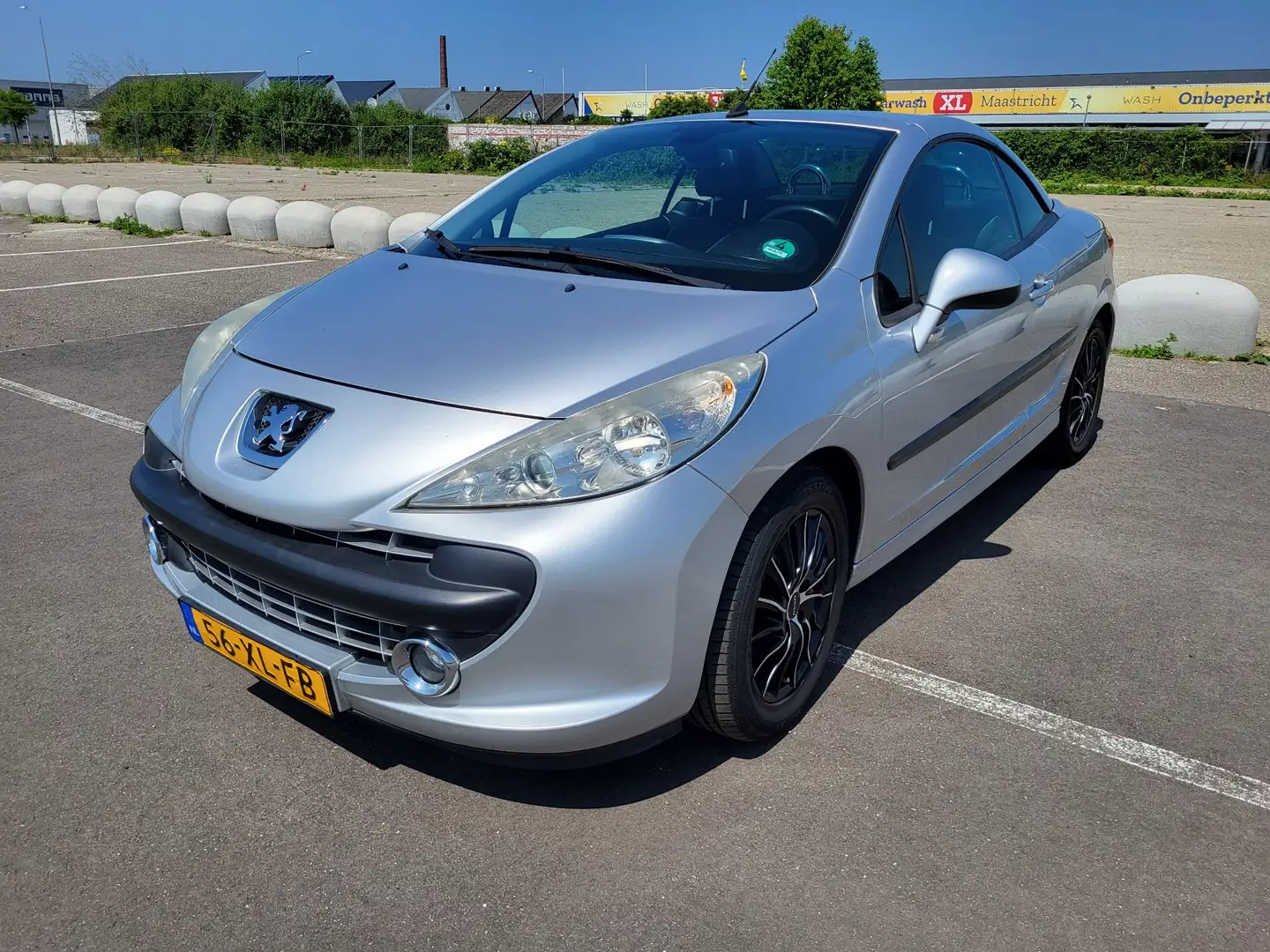 Peugeot 207 1.6 VTi Féline Grijs - 1