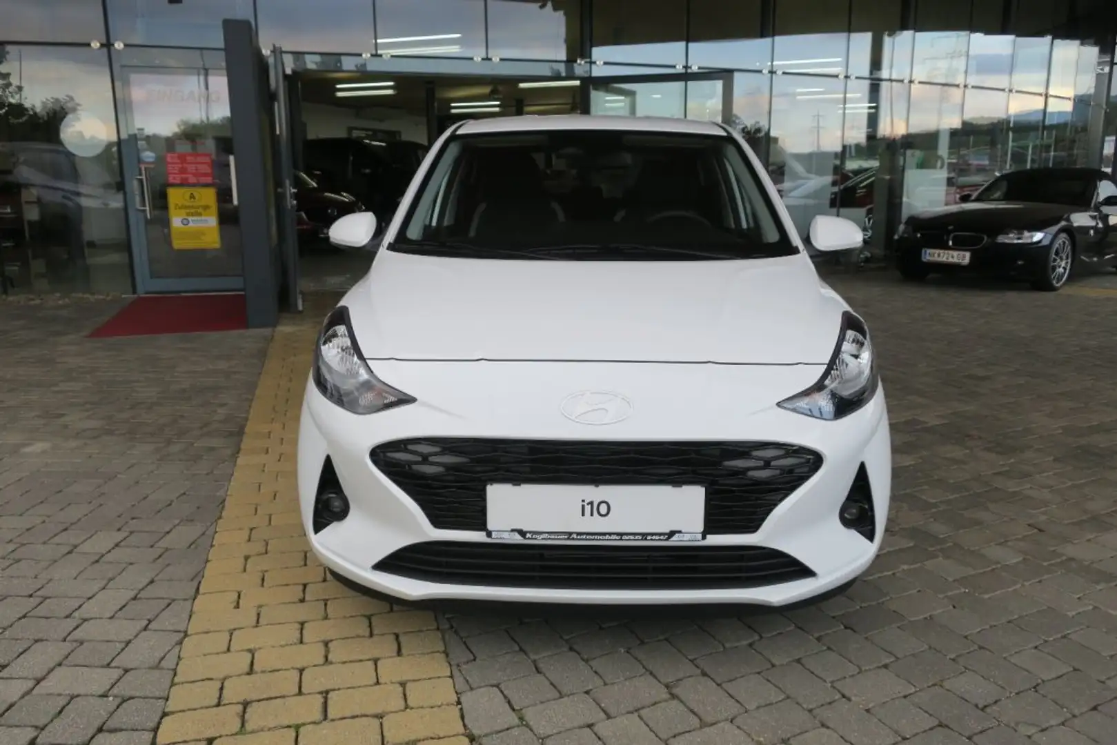 Hyundai i10 GO Plus 1,0 MT a5bu1 Weiß - 1