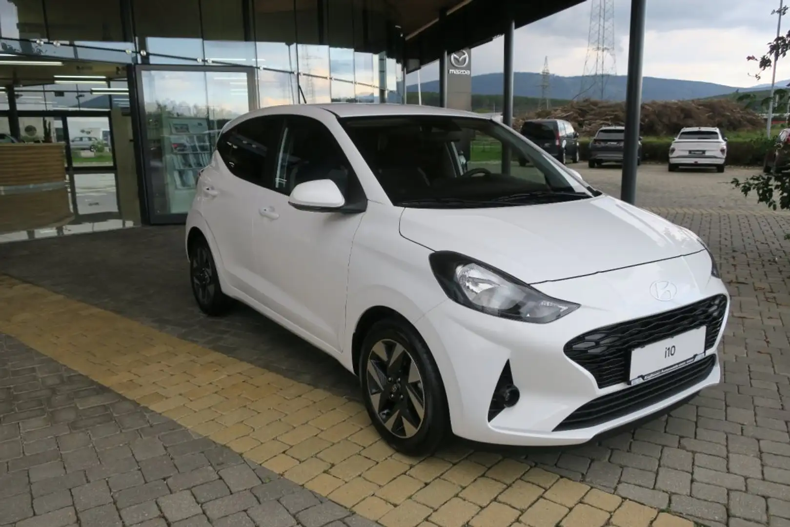 Hyundai i10 GO Plus 1,0 MT a5bu1 Weiß - 2
