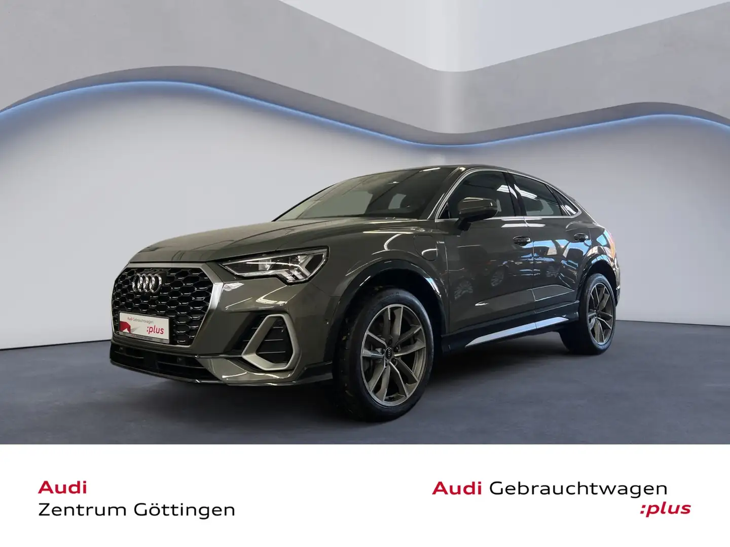 Audi Q3 Sportback S line 45 TFSI e S tr. +LED+NAVI+VC Grau - 1