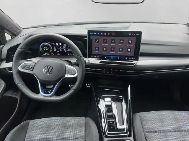Volkswagen Golf view 5