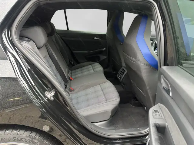 Volkswagen Golf view 6