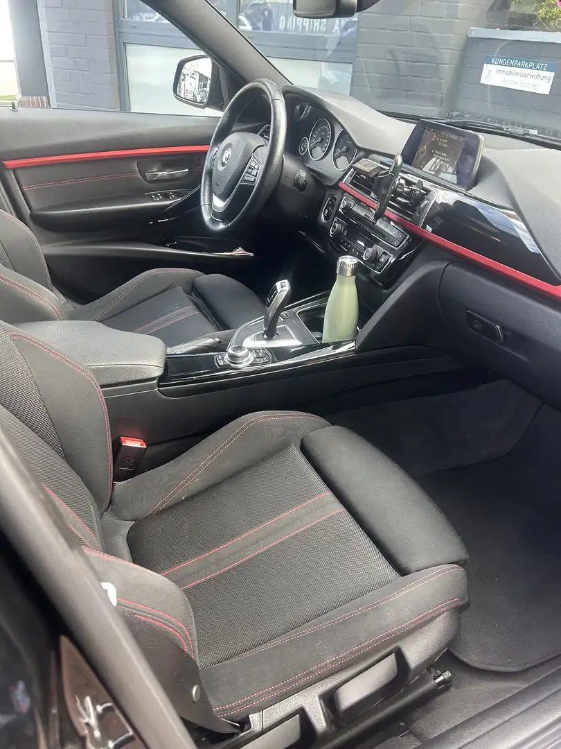 BMW 320 320d Touring Aut. Sport Line - 1